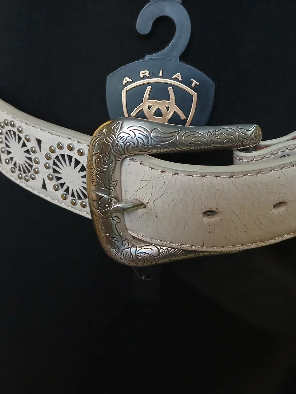 Ariat Cream Leather Laser-Cut Belt with Silver Tooled Buckle